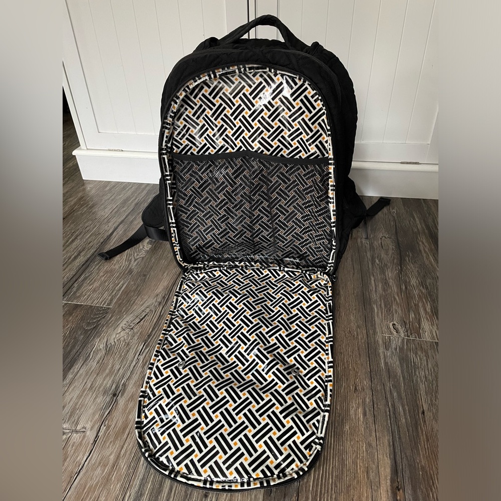 Vera Bradley Stroll Around Baby Backpack Diaper Bag Black Quilted + Changing Pad - Picture 2 of 10
